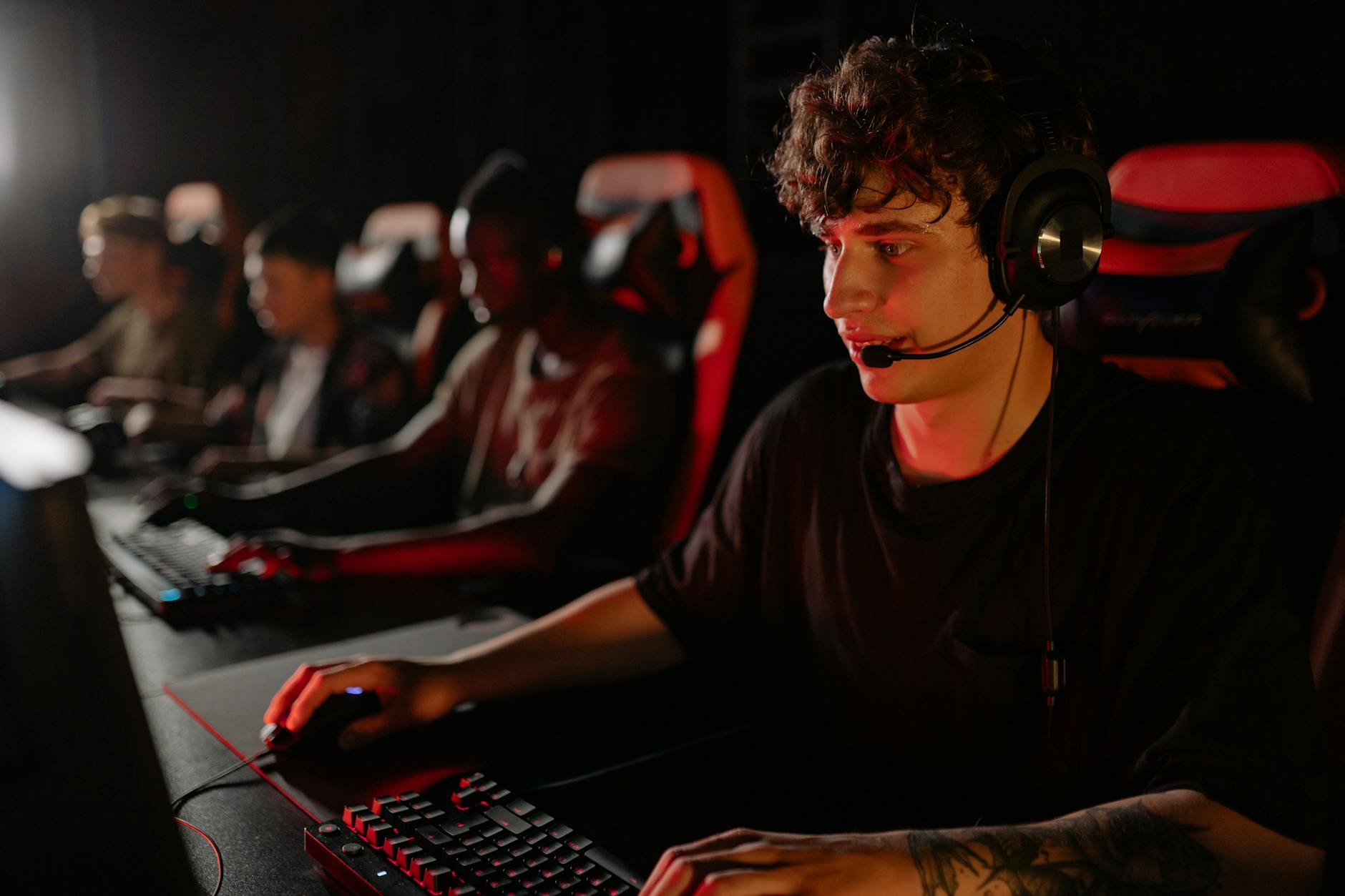 Mastering the Competitive Gaming Mindset for Success